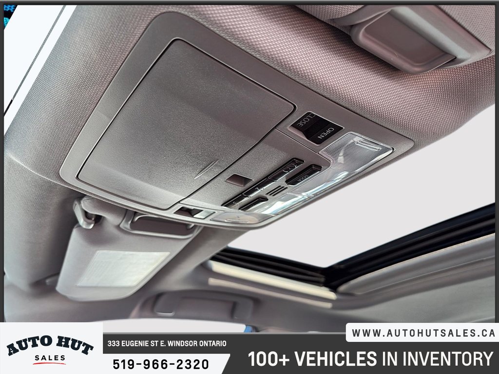 2016 Toyota Camry xse in Windsor, Ontario - 21 - w1024h768px