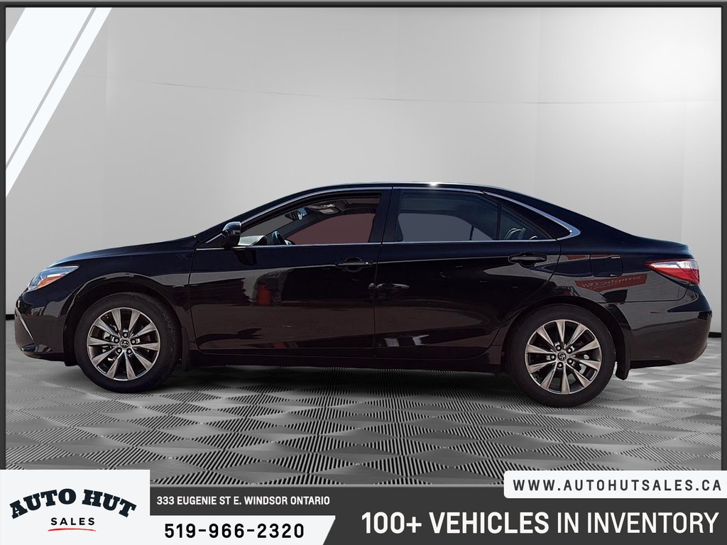 2016 Toyota Camry XLE in Windsor, Ontario - 5 - w1024h768px