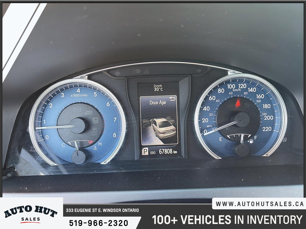 2016 Toyota Camry XLE in Windsor, Ontario - 13 - w1024h768px