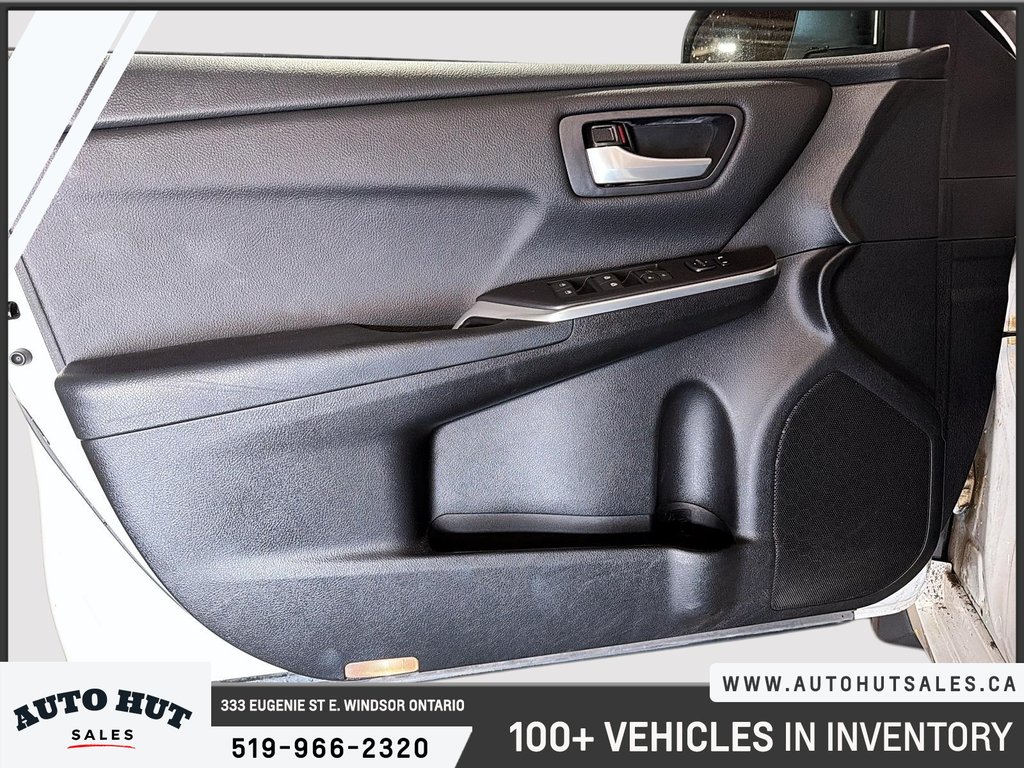 2016 Toyota Camry in Windsor, Ontario - 11 - w1024h768px