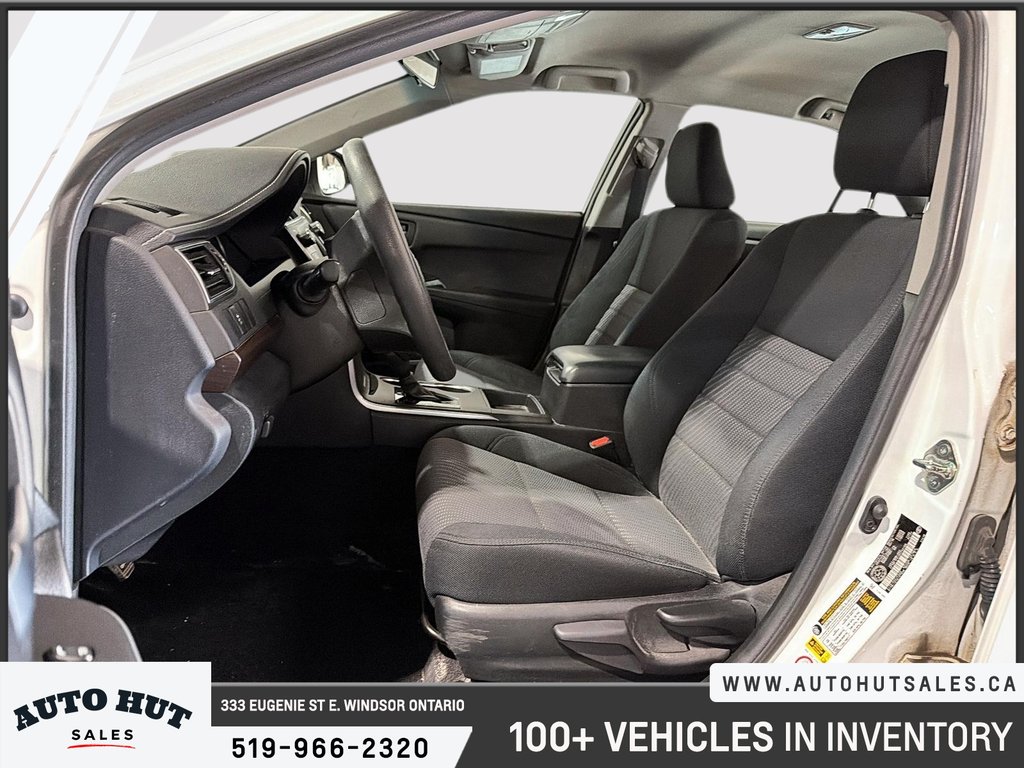 2016 Toyota Camry in Windsor, Ontario - 9 - w1024h768px
