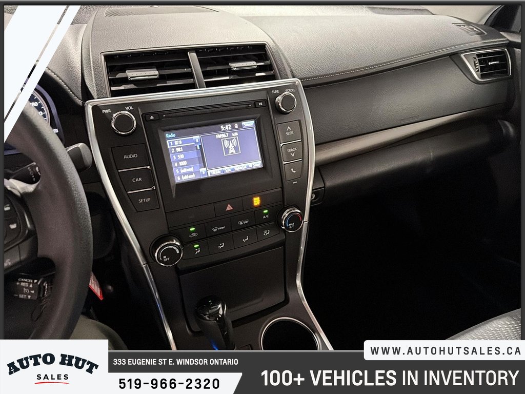 2016 Toyota Camry in Windsor, Ontario - 14 - w1024h768px