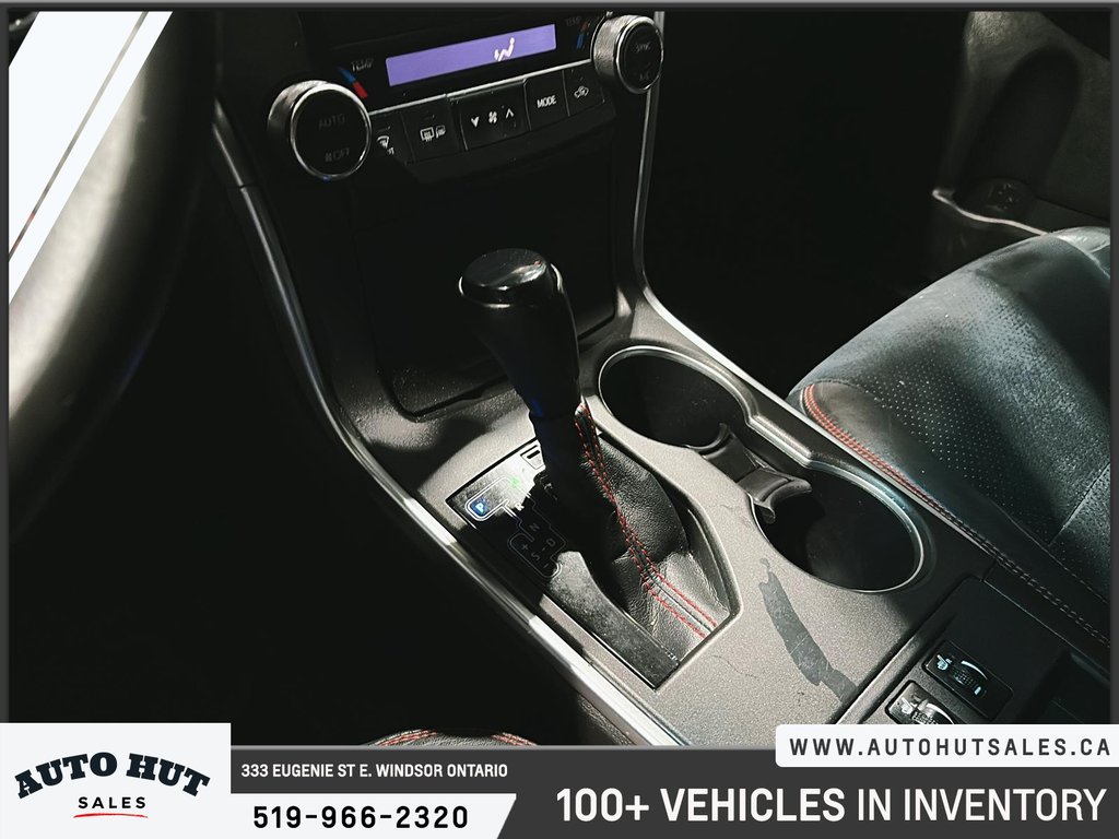 2017 Toyota Camry in Windsor, Ontario - 15 - w1024h768px