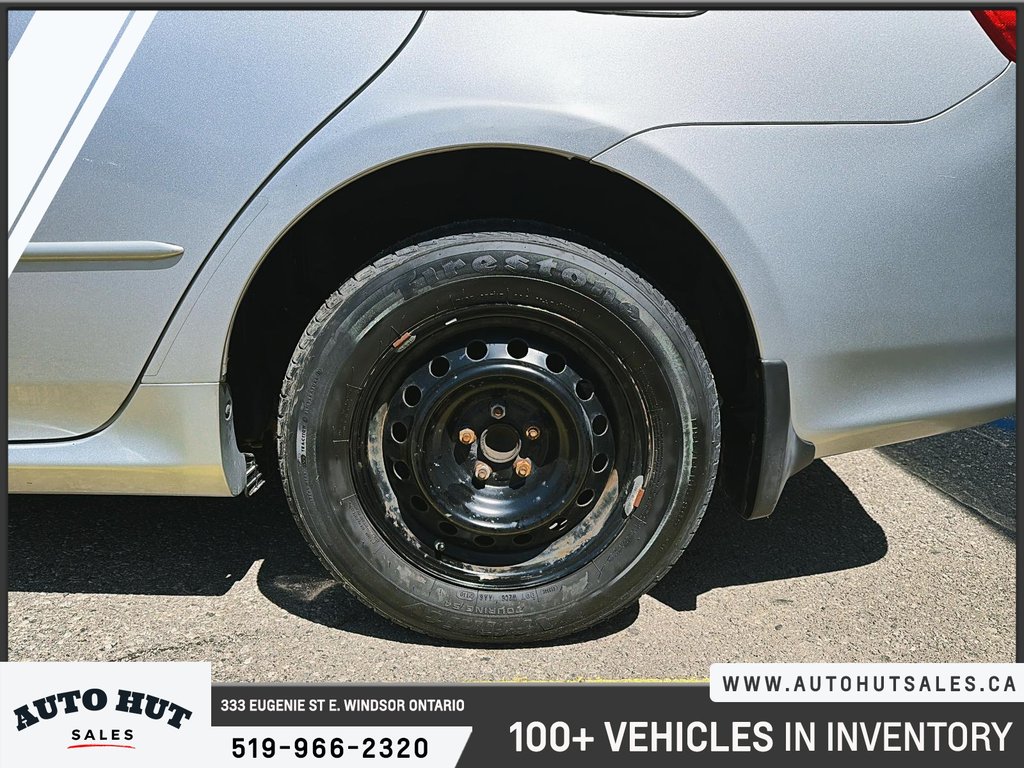 2010 Toyota Corolla LE in Windsor, Ontario - 8 - w1024h768px