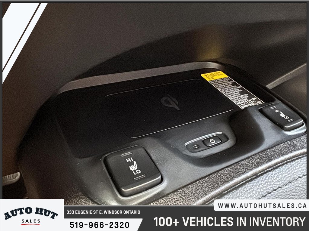 2020 Toyota Corolla SE in Windsor, Ontario - 16 - w1024h768px