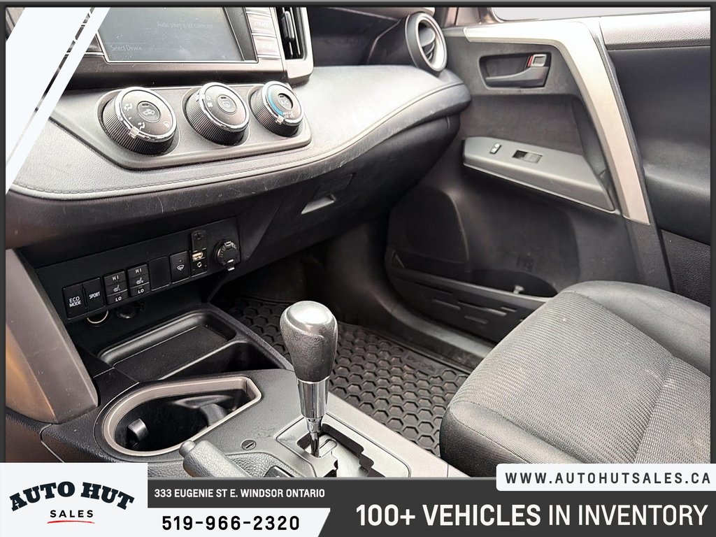 2016 Toyota RAV4 LE in Windsor, Ontario - 14 - w1024h768px