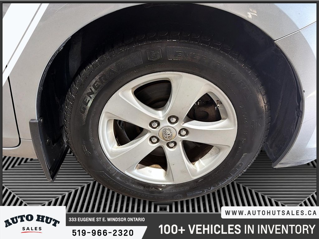 2012 Toyota Sienna CE in Windsor, Ontario - 7 - w1024h768px