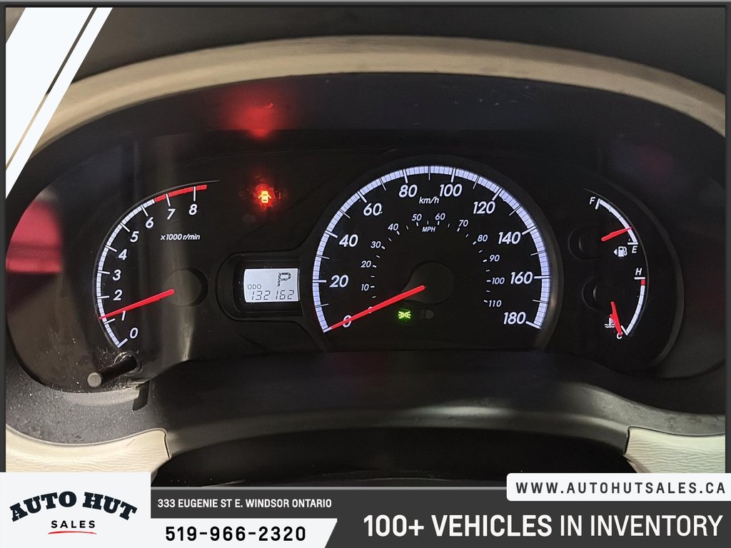 2013 Toyota Sienna in Windsor, Ontario - 13 - w1024h768px
