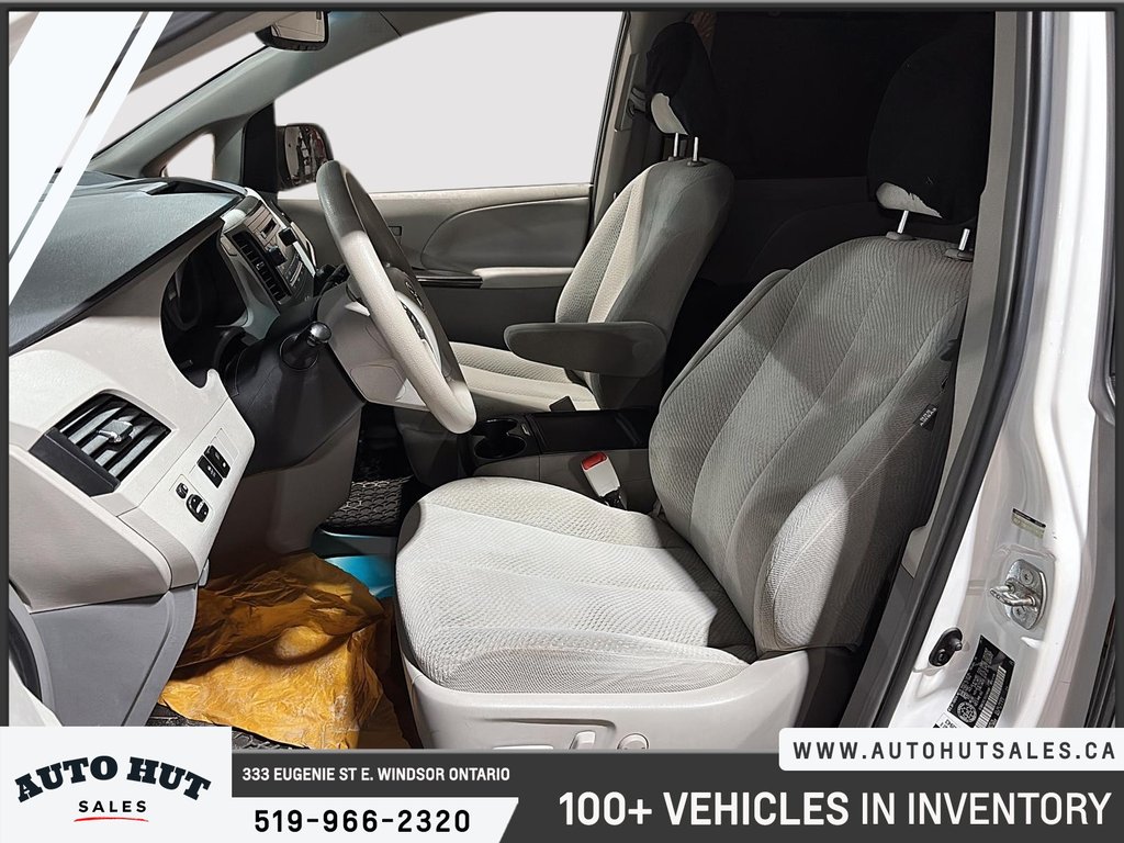 2013 Toyota Sienna in Windsor, Ontario - 9 - w1024h768px