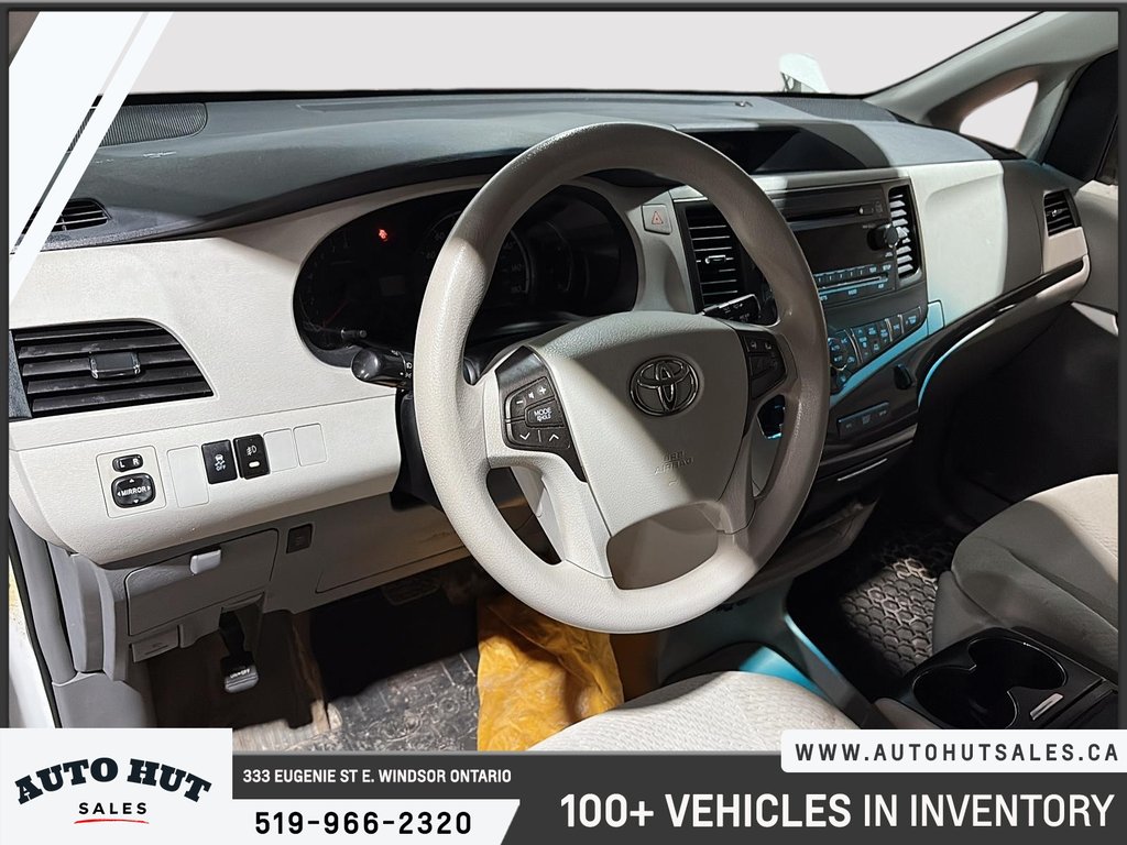 2013 Toyota Sienna in Windsor, Ontario - 10 - w1024h768px