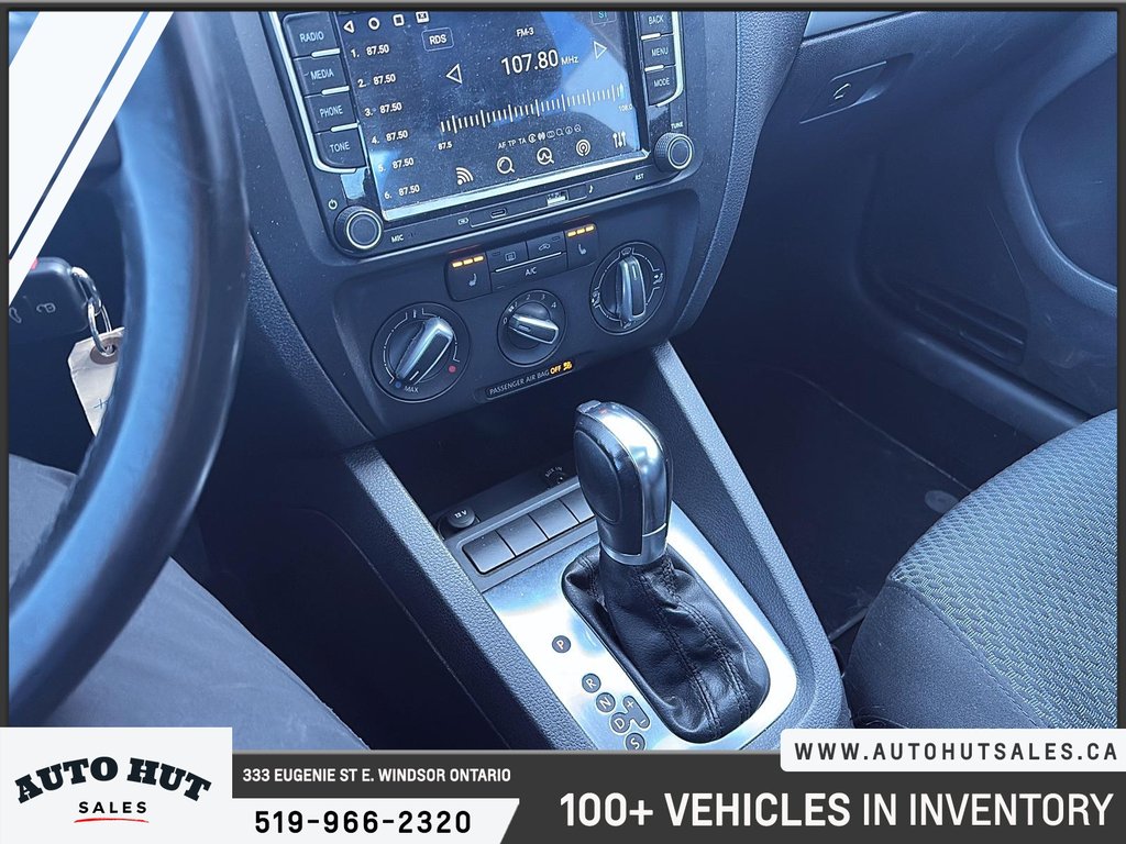 2013 Volkswagen Jetta Sedan in Windsor, Ontario - 15 - w1024h768px