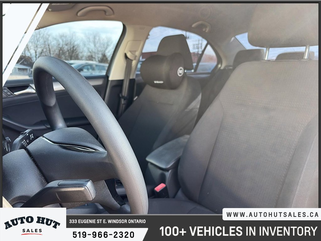 2015 Volkswagen Jetta Sedan in Windsor, Ontario - 16 - w1024h768px
