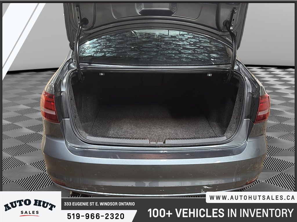2016 Volkswagen Jetta Sedan Comfortline in Windsor, Ontario - 6 - w1024h768px