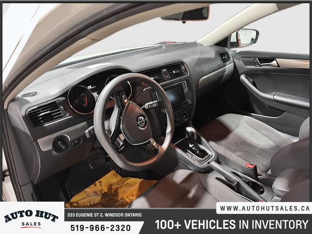 2016 Volkswagen Jetta Sedan in Windsor, Ontario - 10 - w1024h768px