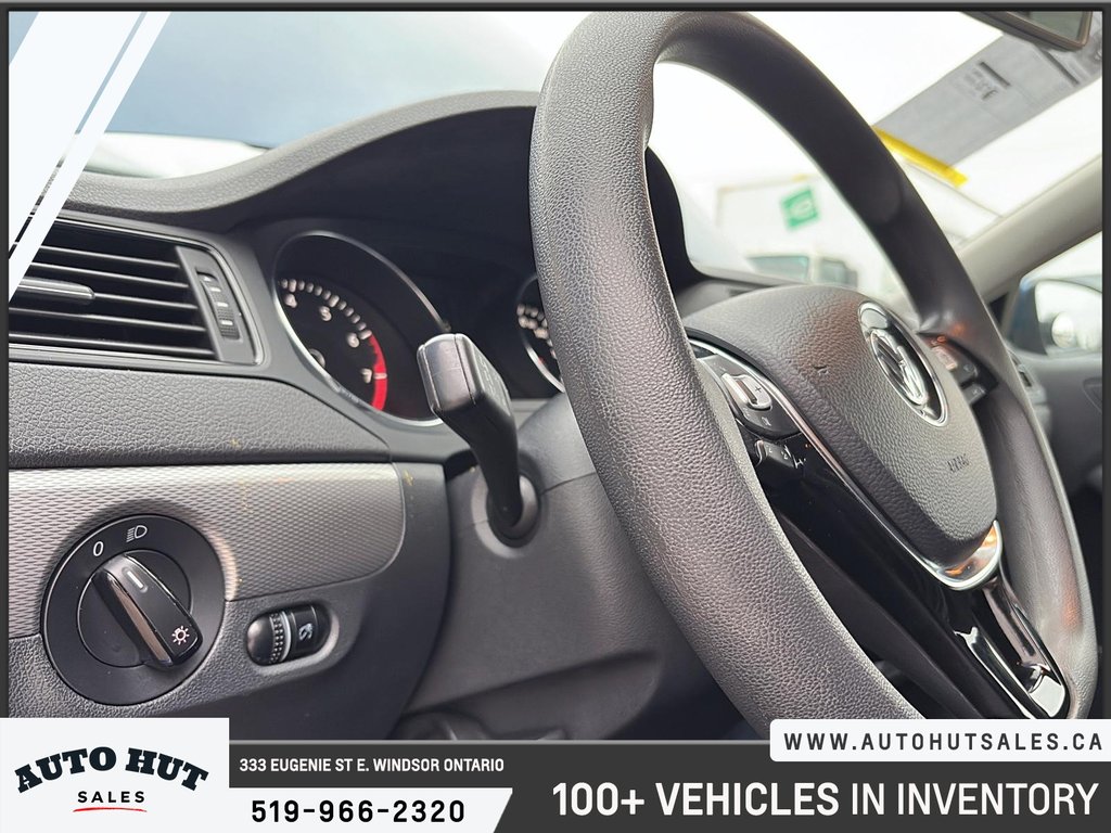 2016 Volkswagen Jetta Sedan in Windsor, Ontario - 16 - w1024h768px