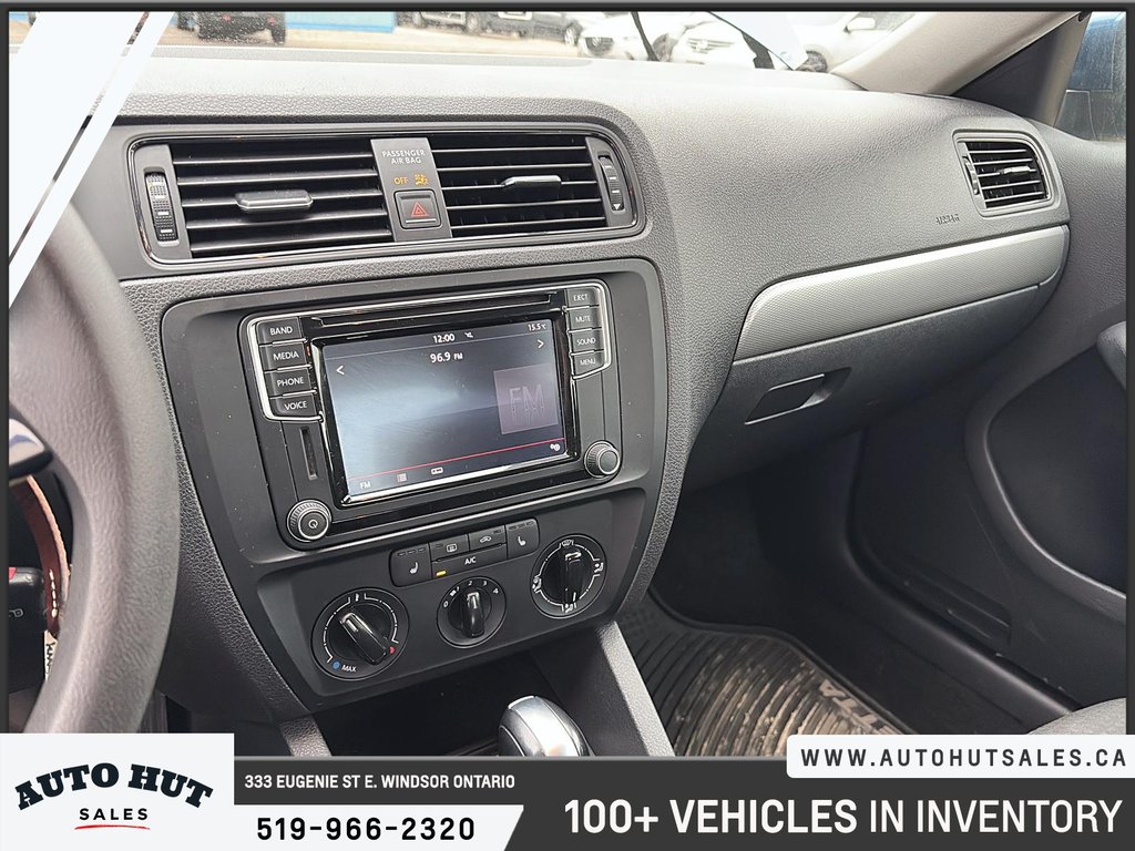 2016 Volkswagen Jetta Sedan in Windsor, Ontario - 14 - w1024h768px