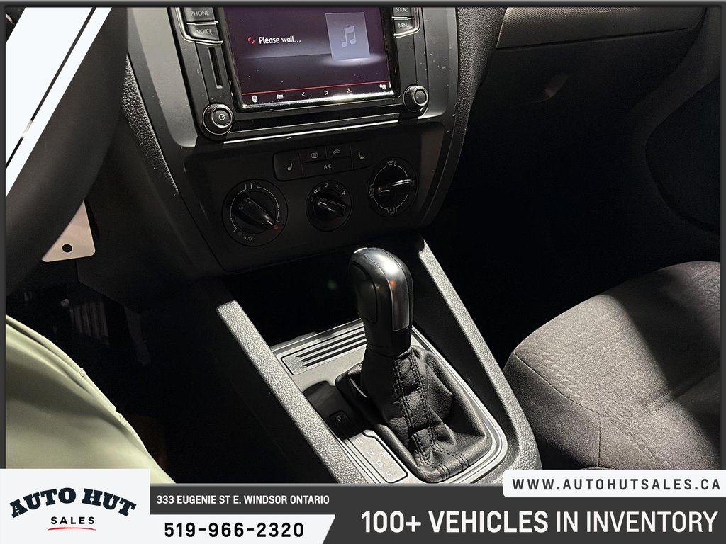 2017 Volkswagen Jetta Sedan Trendline+ in Windsor, Ontario - 15 - w1024h768px