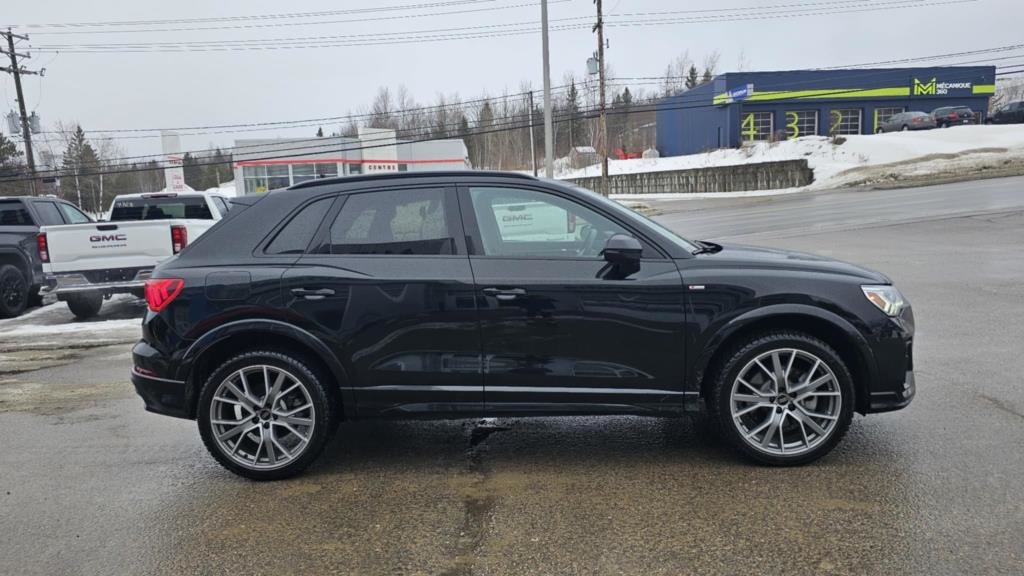 2023 Audi Q3 in Mont-Laurier, Quebec - 4 - w1024h768px