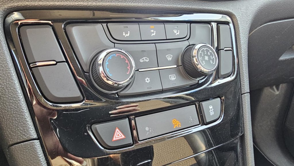 Buick Encore  2019 à Mont-Laurier, Québec - 33 - w1024h768px
