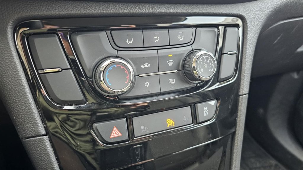 Buick Encore  2022 à Mont-Laurier, Québec - 33 - w1024h768px