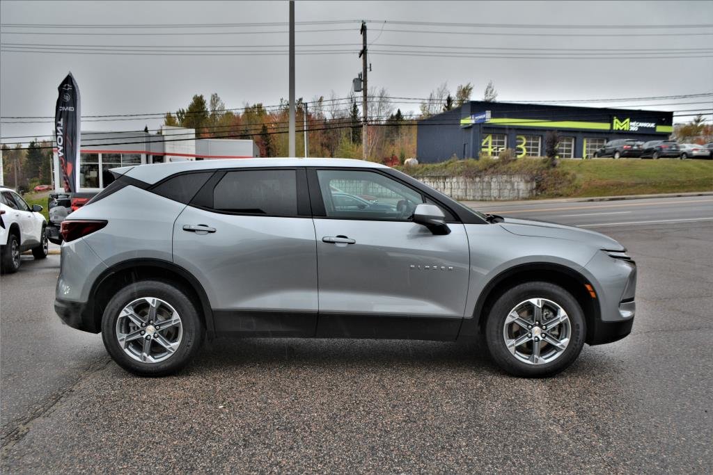 Chevrolet Blazer  2023 à Mont-Laurier, Québec - 4 - w1024h768px