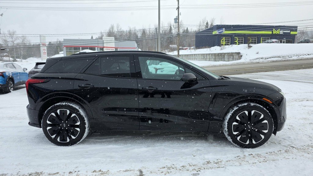 Chevrolet Blazer EV  2024 à Mont-Laurier, Québec - 4 - w1024h768px