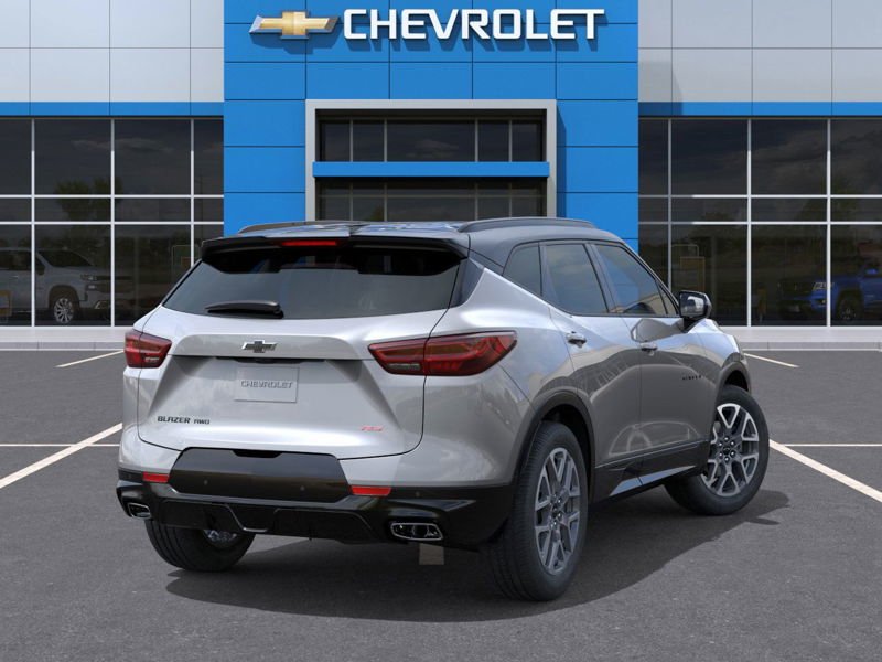 2025 Chevrolet Blazer in Mont-Laurier, Quebec - 4 - w1024h768px