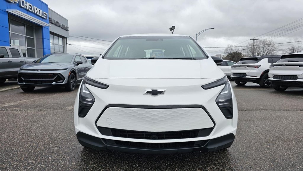 Chevrolet Bolt EV  2022 à Mont-Laurier, Québec - 2 - w1024h768px