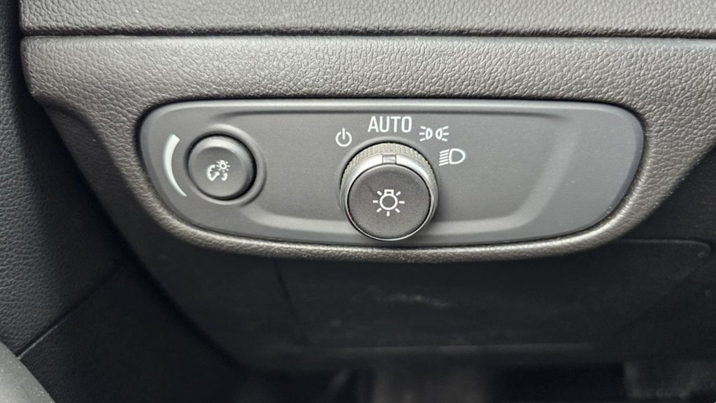 Chevrolet Bolt EV  2022 à Mont-Laurier, Québec - 24 - w1024h768px