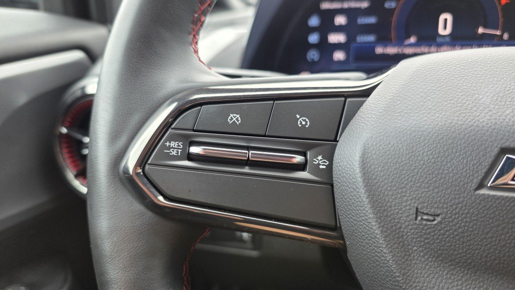 2025 Chevrolet Equinox EV in Mont-Laurier, Quebec - 27 - w1024h768px