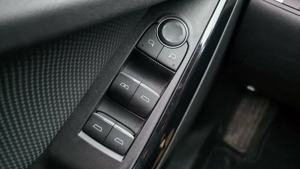 2025 Chevrolet Equinox in Mont-Laurier, Quebec - 26 - w1024h768px