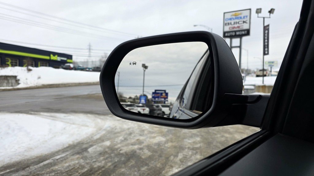 2025 Chevrolet Equinox in Mont-Laurier, Quebec - 25 - w1024h768px