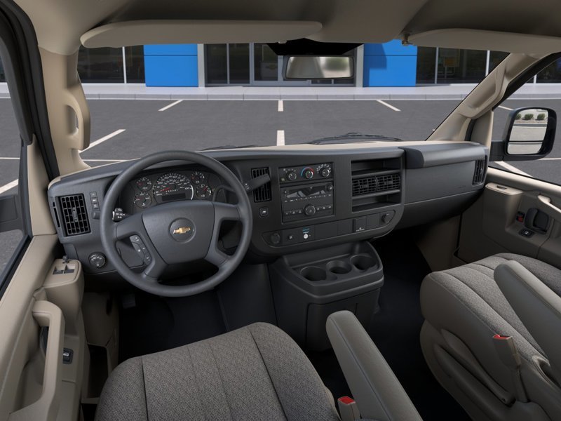 2026 Chevrolet Express Cargo 2500 in Mont-Laurier, Quebec - 5 - w1024h768px