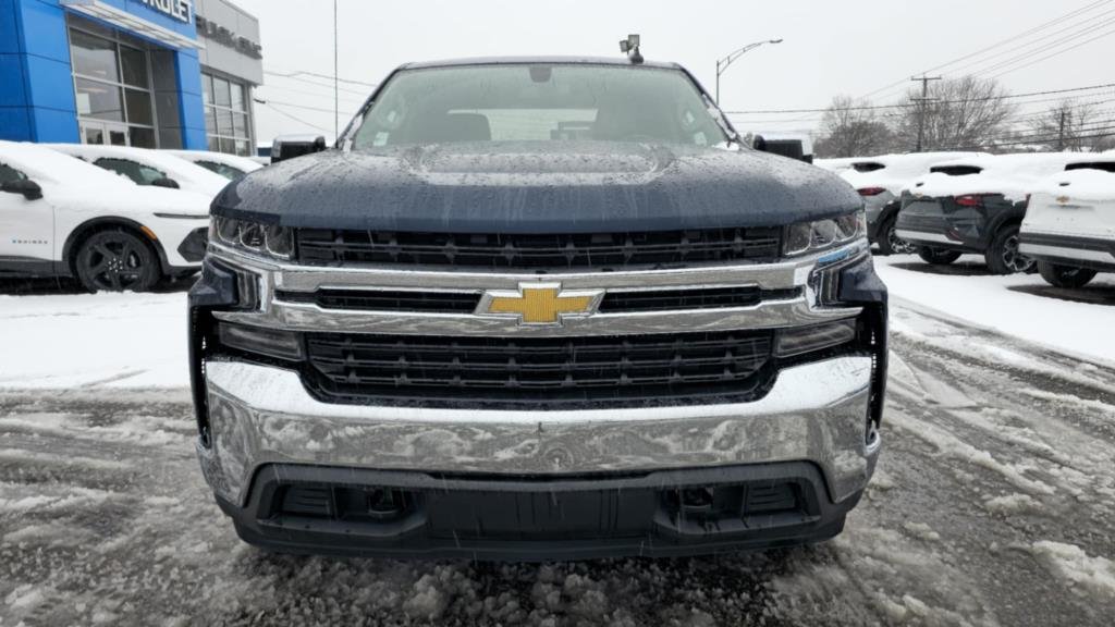 Chevrolet Silverado 1500  2020 à Mont-Laurier, Québec - 2 - w1024h768px