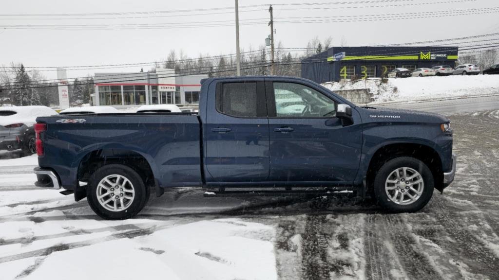 Chevrolet Silverado 1500  2020 à Mont-Laurier, Québec - 4 - w1024h768px