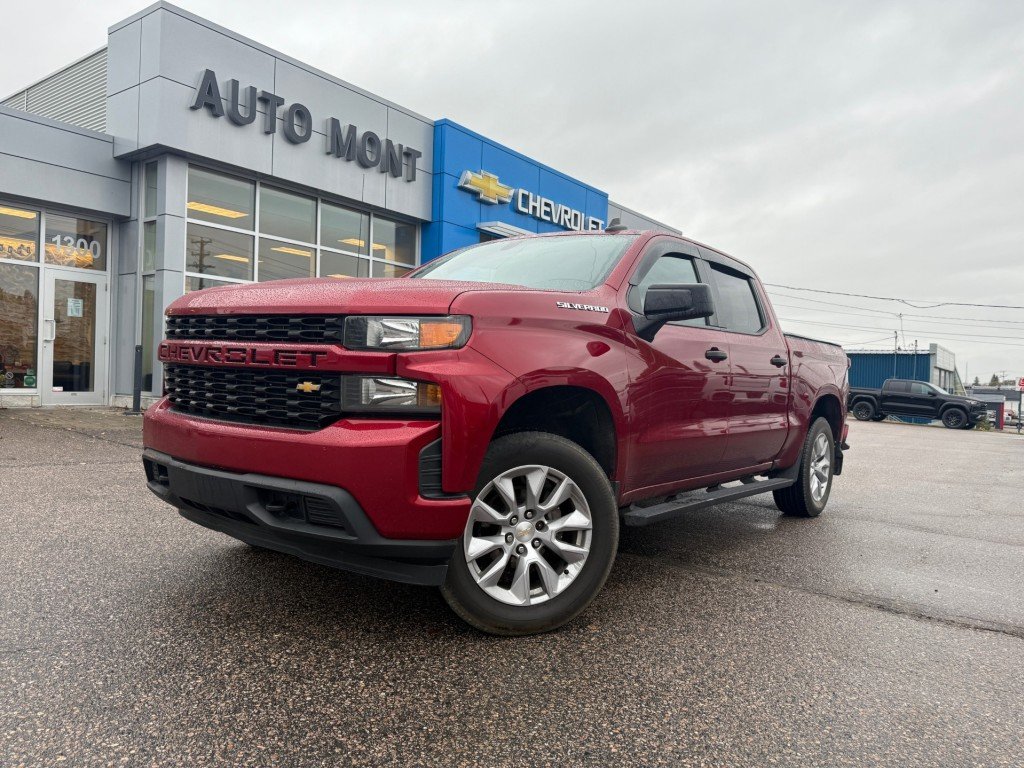 Chevrolet Silverado 1500  2021 à Mont-Laurier, Québec - 1 - w1024h768px
