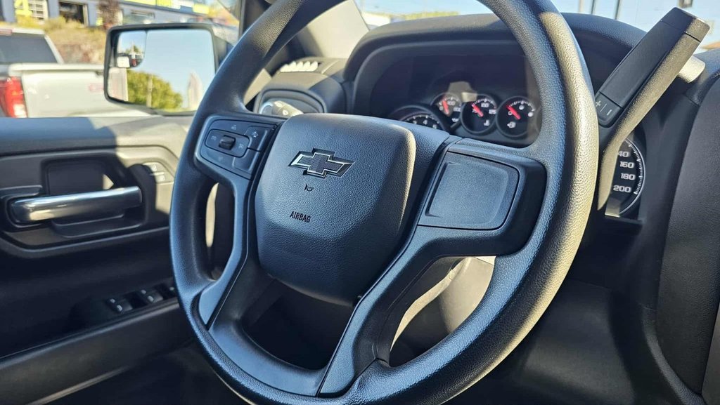 2022 Chevrolet Silverado 1500 in Mont-Laurier, Quebec - 22 - w1024h768px