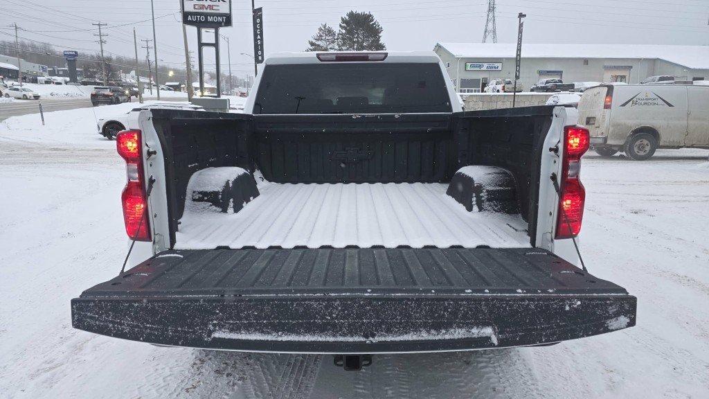 2022 Chevrolet Silverado 1500 in Mont-Laurier, Quebec - 9 - w1024h768px