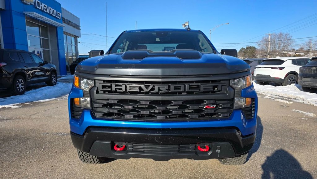 Chevrolet Silverado 1500  2022 à Mont-Laurier, Québec - 2 - w1024h768px