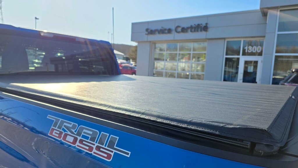 Chevrolet Silverado 1500  2022 à Mont-Laurier, Québec - 13 - w1024h768px