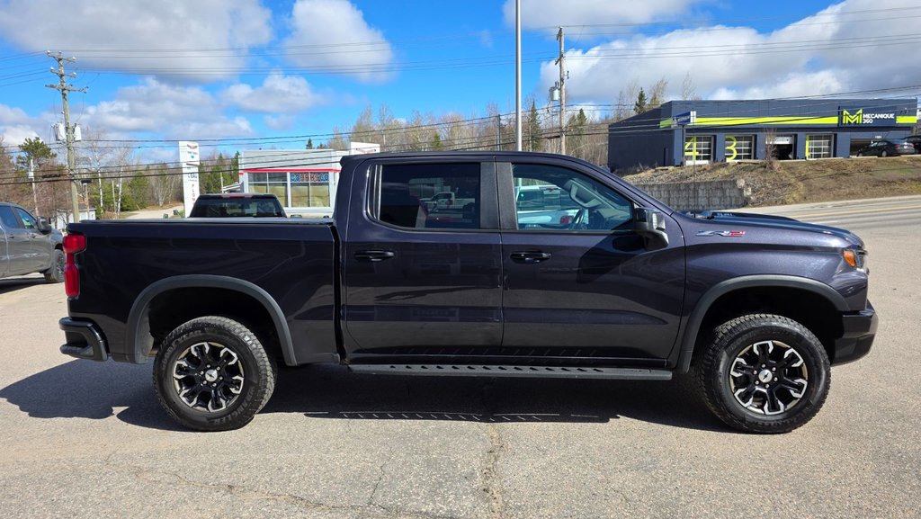 Chevrolet Silverado 1500  2022 à Mont-Laurier, Québec - 4 - w1024h768px
