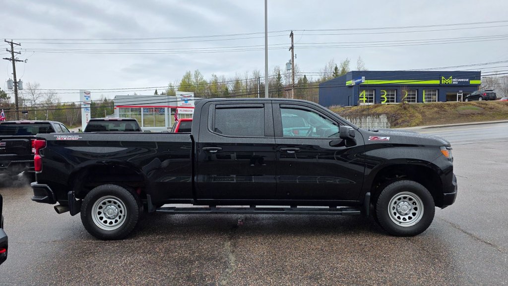 2022 Chevrolet Silverado 1500 in Mont-Laurier, Quebec - 4 - w1024h768px