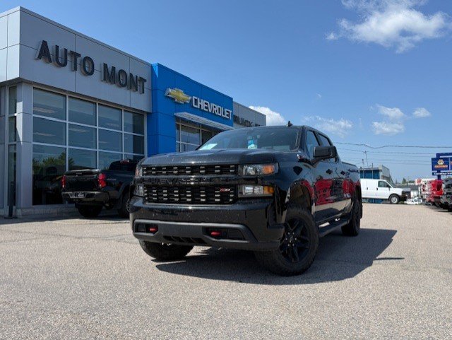 Chevrolet Silverado 1500  2022 à Mont-Laurier, Québec - 1 - w1024h768px