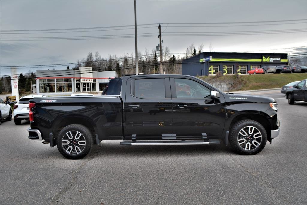 Chevrolet Silverado 1500  2023 à Mont-Laurier, Québec - 4 - w1024h768px