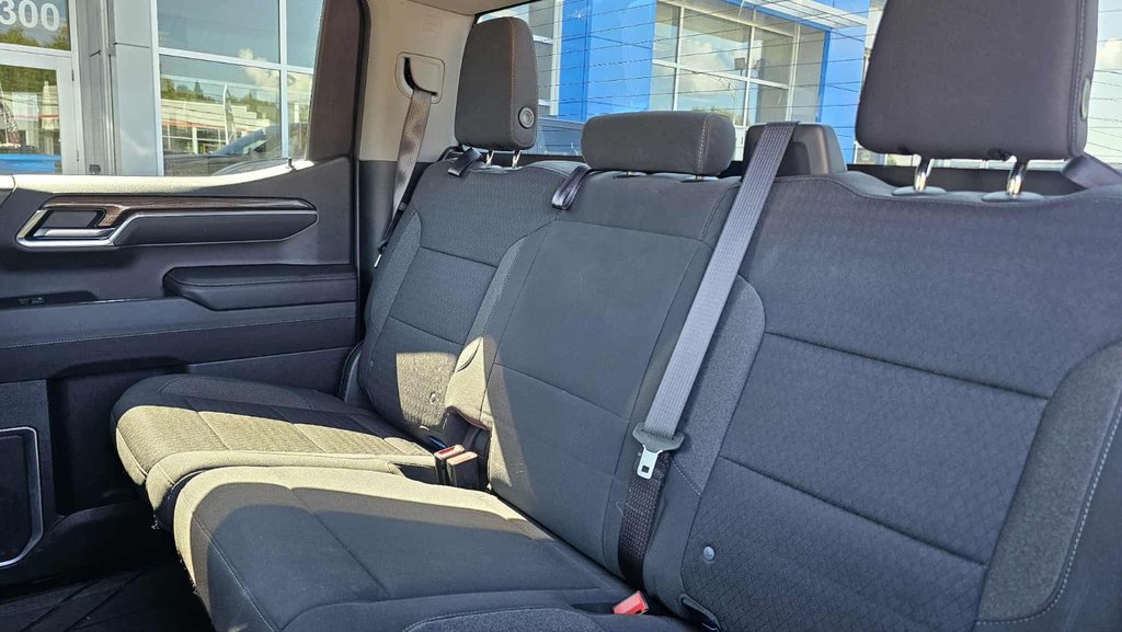 2023 Chevrolet Silverado 1500 in Mont-Laurier, Quebec - 15 - w1024h768px