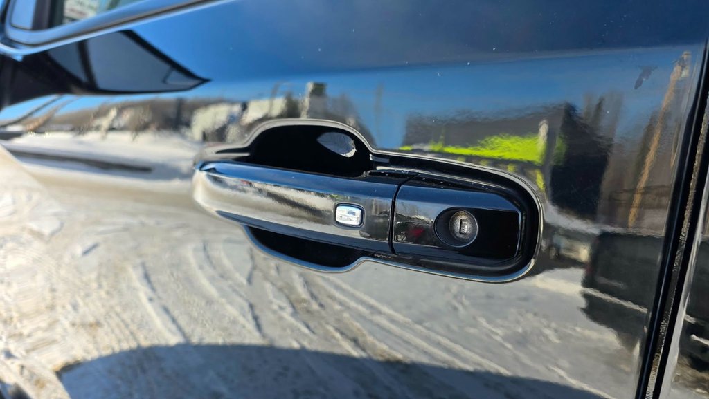 2023 Chevrolet Silverado 1500 in Mont-Laurier, Quebec - 15 - w1024h768px