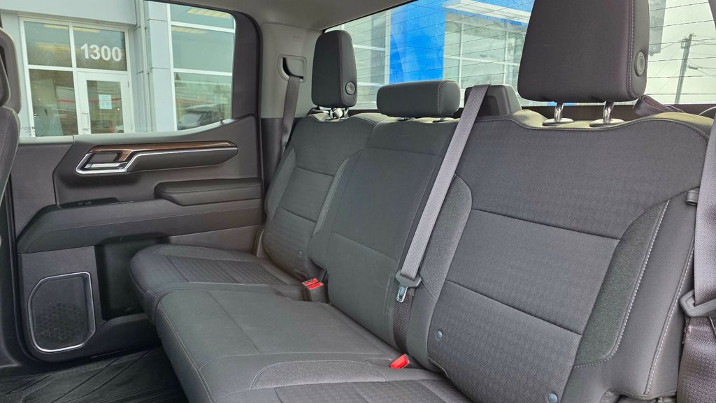2023 Chevrolet Silverado 1500 in Mont-Laurier, Quebec - 19 - w1024h768px