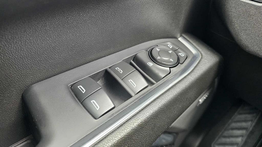 Chevrolet Silverado 1500  2024 à Mont-Laurier, Québec - 25 - w1024h768px