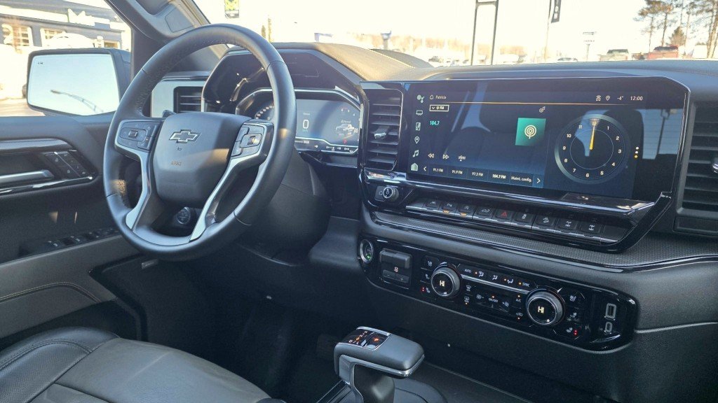 Chevrolet Silverado 1500  2024 à Mont-Laurier, Québec - 25 - w1024h768px