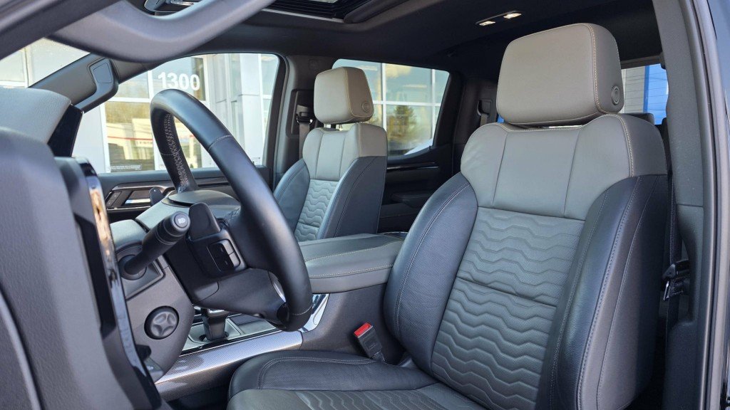 Chevrolet Silverado 1500  2024 à Mont-Laurier, Québec - 20 - w1024h768px